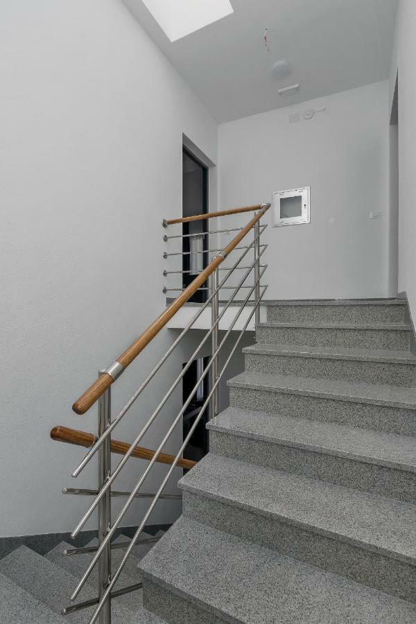 Apartmani Daniela Podgora Luaran gambar