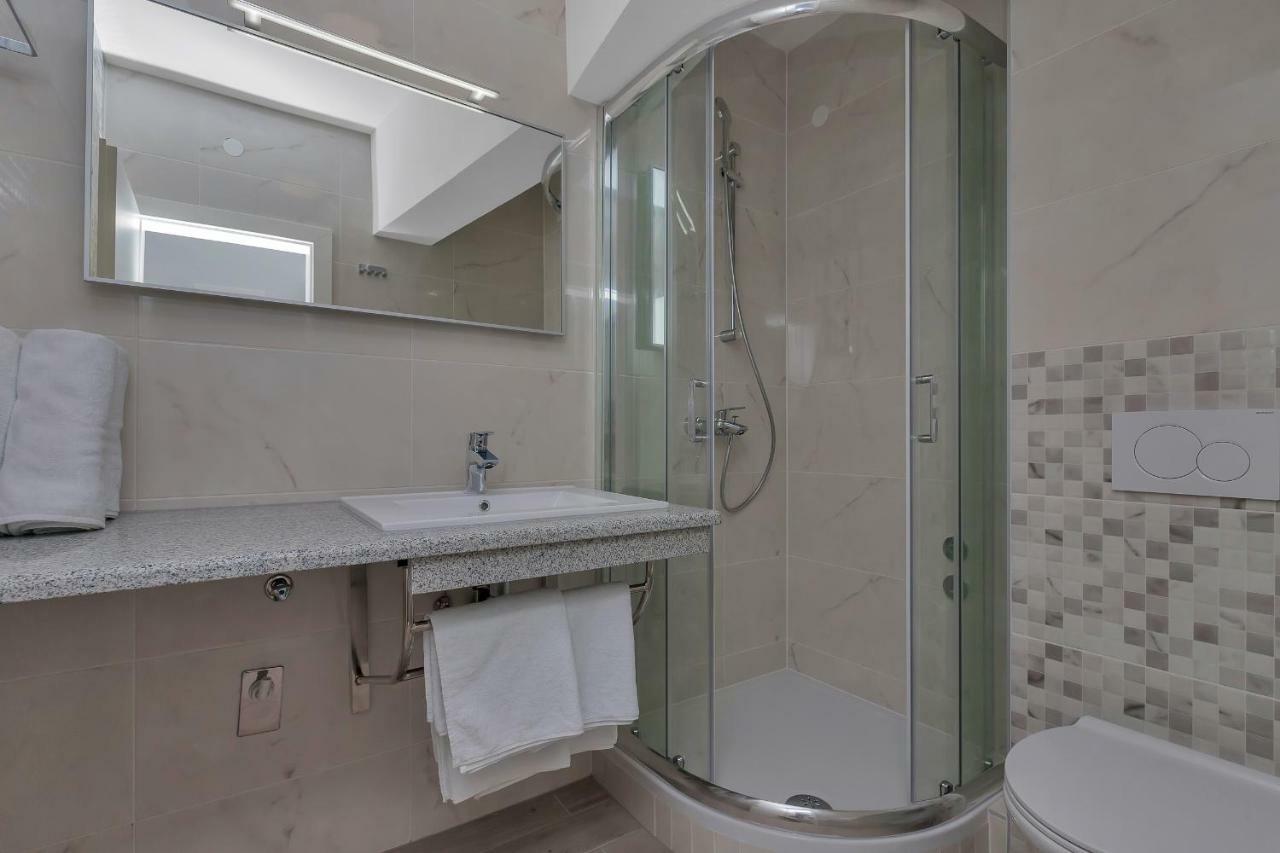Apartmani Daniela Podgora Luaran gambar
