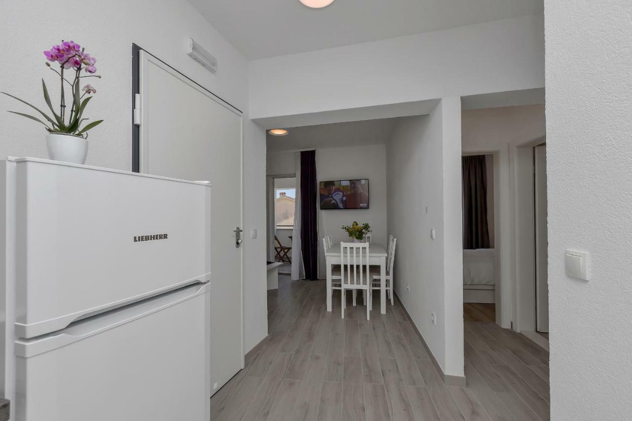 Apartmani Daniela Podgora Luaran gambar